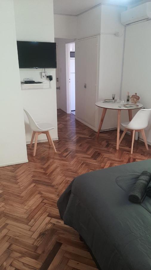 Departamento En Almagro, 2 Huespedes Appartamento Buenos Aires